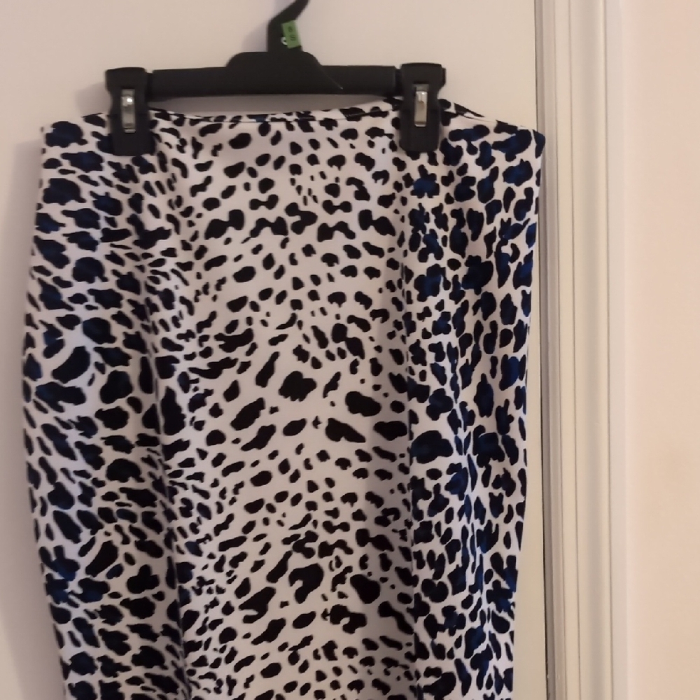 Worthington Black and White Animal Print Skirt